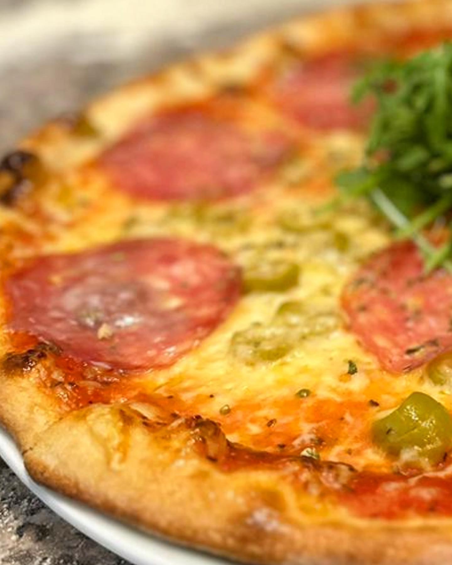 Halv pris på svensk pizza, et nytt konsept hos Slice Pizza i Oslo Sentrum (5 av 10)
