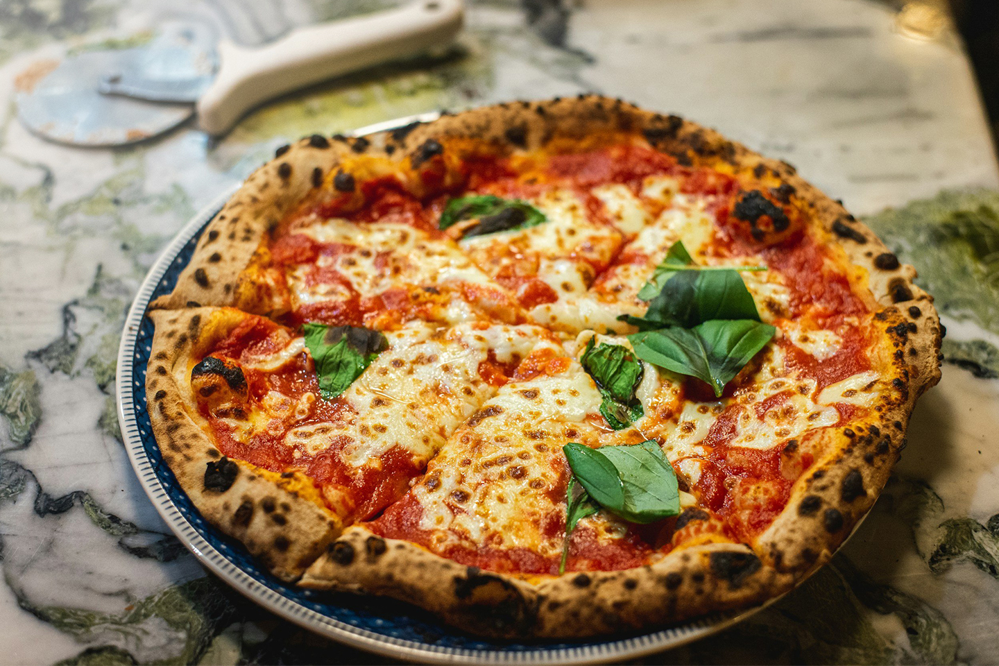 Valgfri pizza hos Posteria – nyt ekte italiensk smak på Posthallen Drinkhub