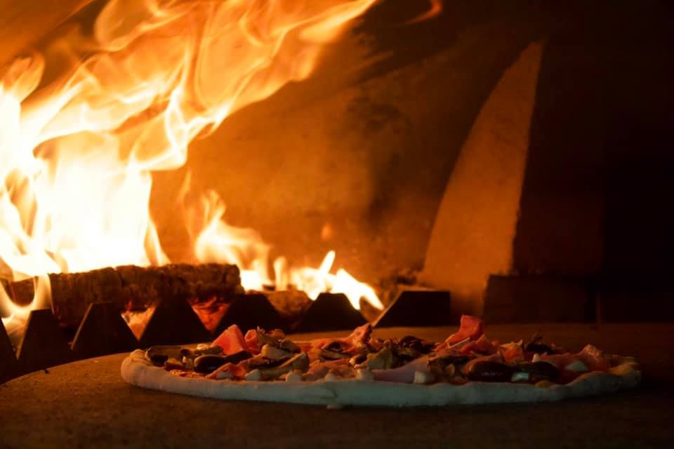 En italiensk smaksopplevelse hos Il Parmigiano - stor pizza eller pasta (10 av 11)