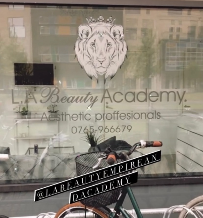 Lash lift och fylligare fransar hos L.A. Beauty Academy (1 av 7)