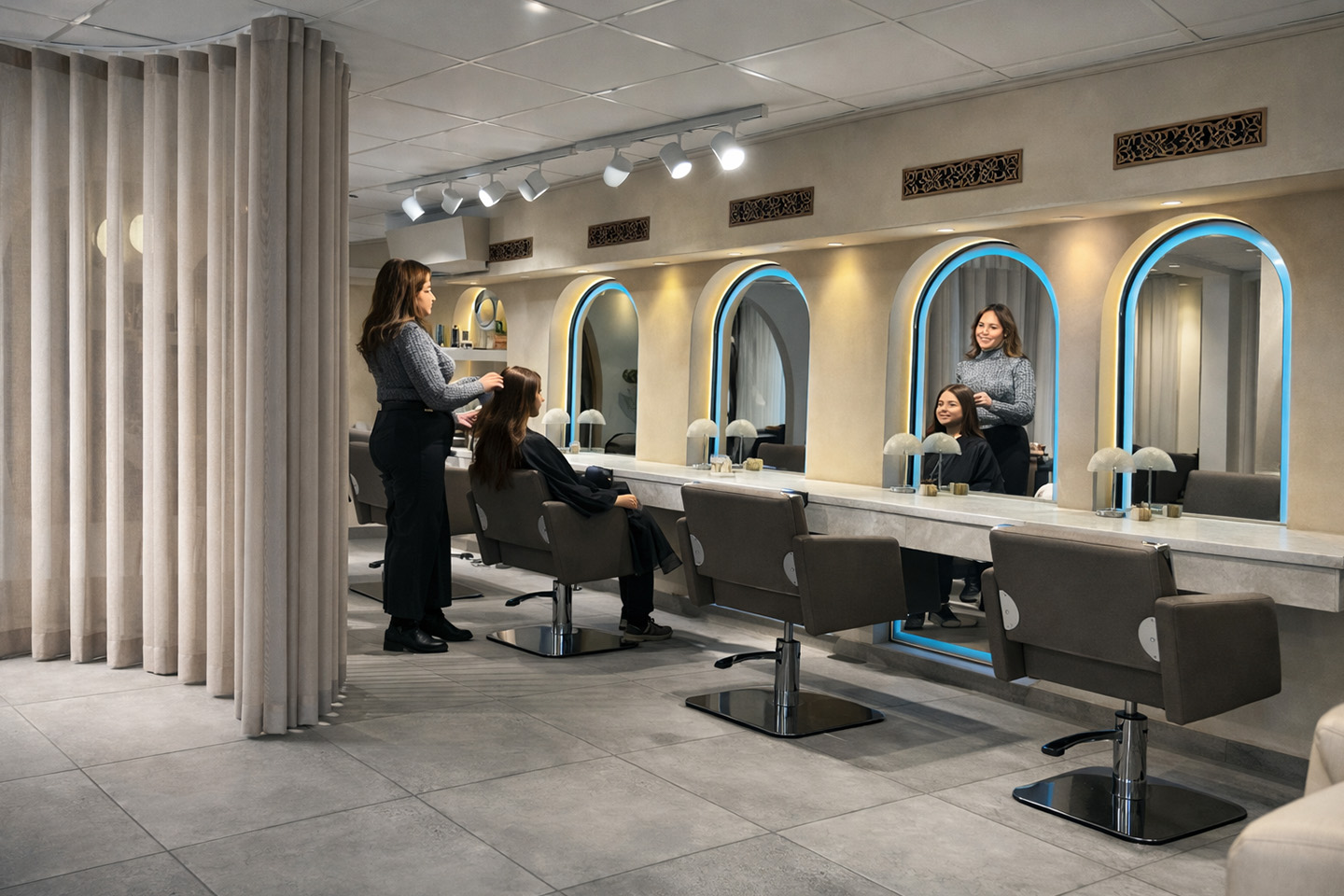 Klippning inkl. färgning hos Dark & Bright vid Triangeln