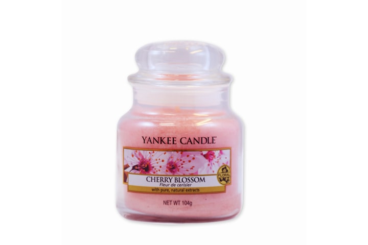 Yankee Candle Classic Small Jar Cherry Blossom Candle 104g