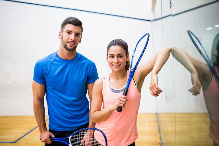 Spela squash i sommar på Roslagshallen och Intersquash