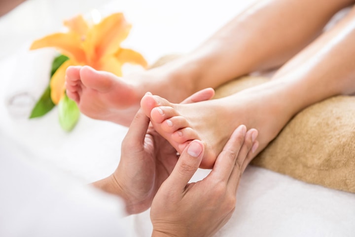 Avslappande fot- och underbensmassage hos The Hand & Foot Care