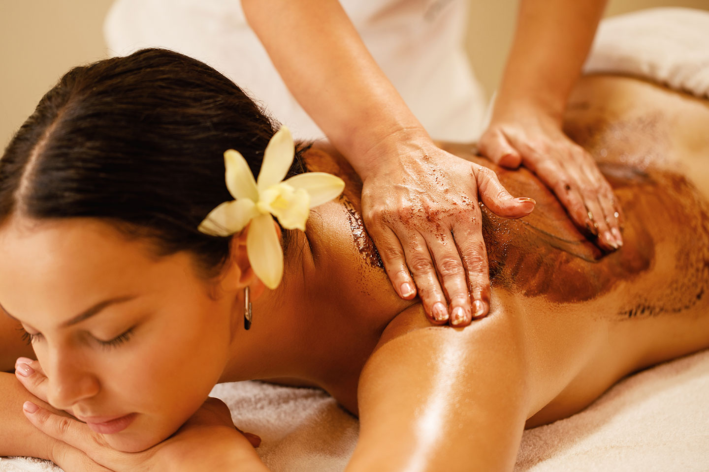 Ryggspa CHOCO med chokladinpackning & massage i Upplands Väsby