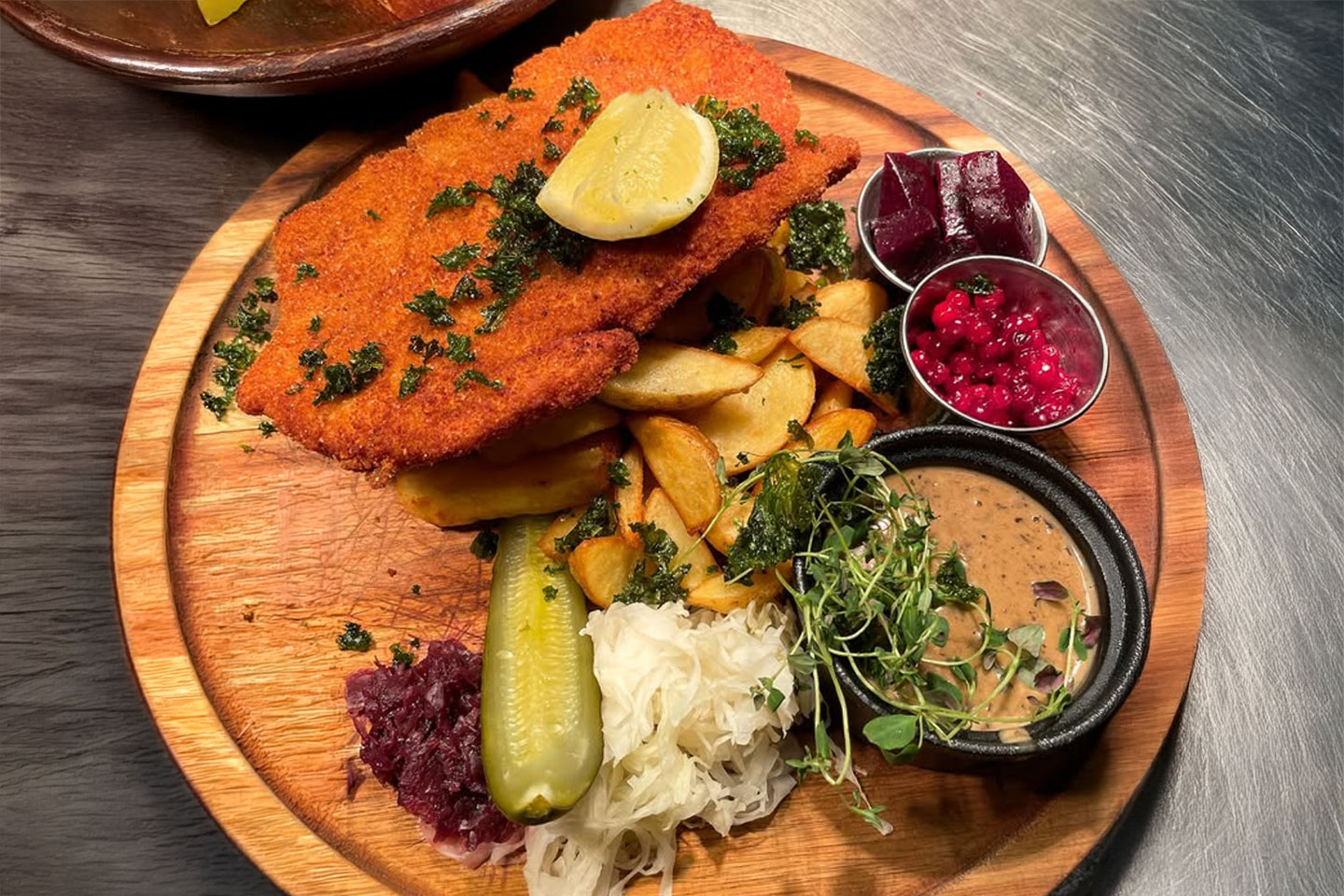 Valfri schnitzel hos German Beer Hall Nortull