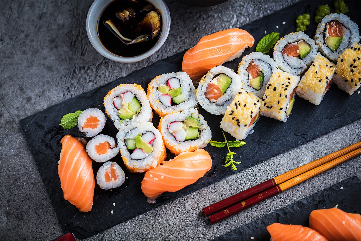 Sushi 14 eller 30 bitar på Asian Mix 08 (1 av 5)