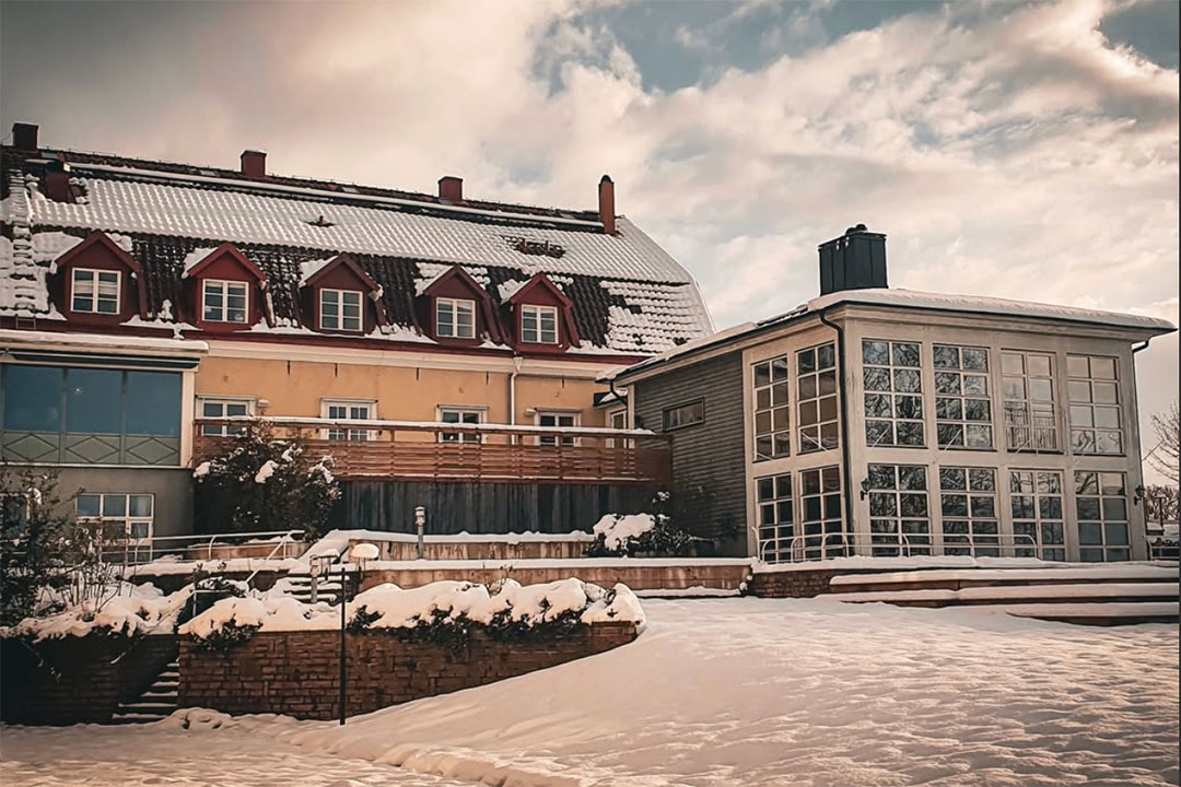 För 2: Boende, 2-rätters middag & relax på Halltorps Gästgiveri, Öland