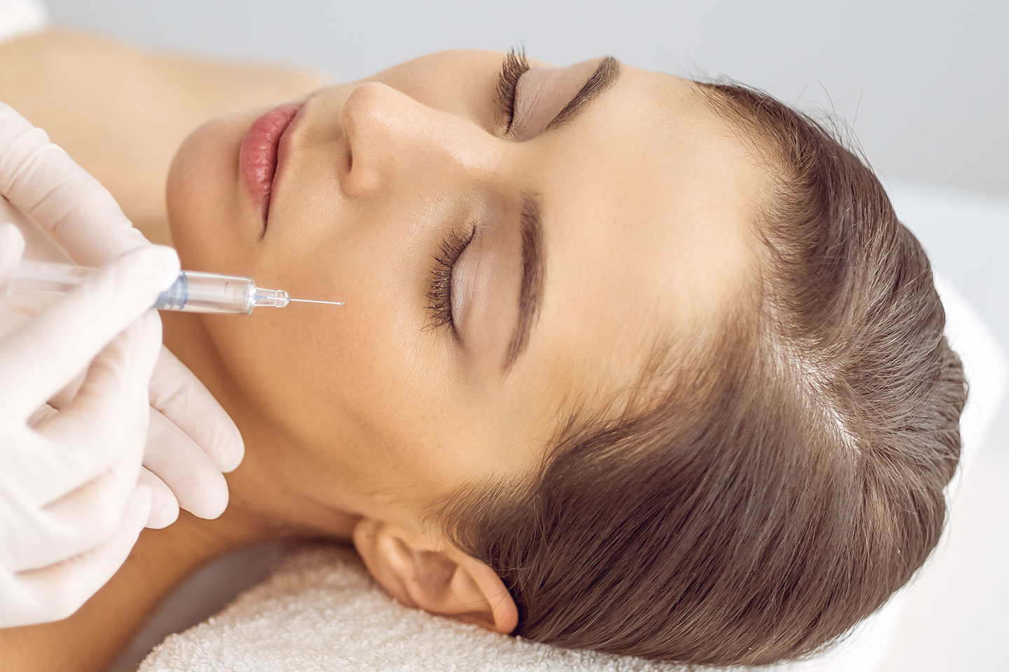 Skinbooster som ger lyster och återfuktar hos Araté i Hyllie