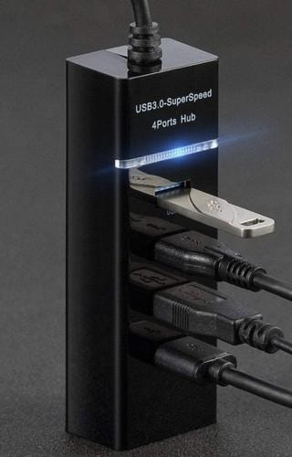 4-porters USB-hub med USB-C-adapter gratis (4 av 6)