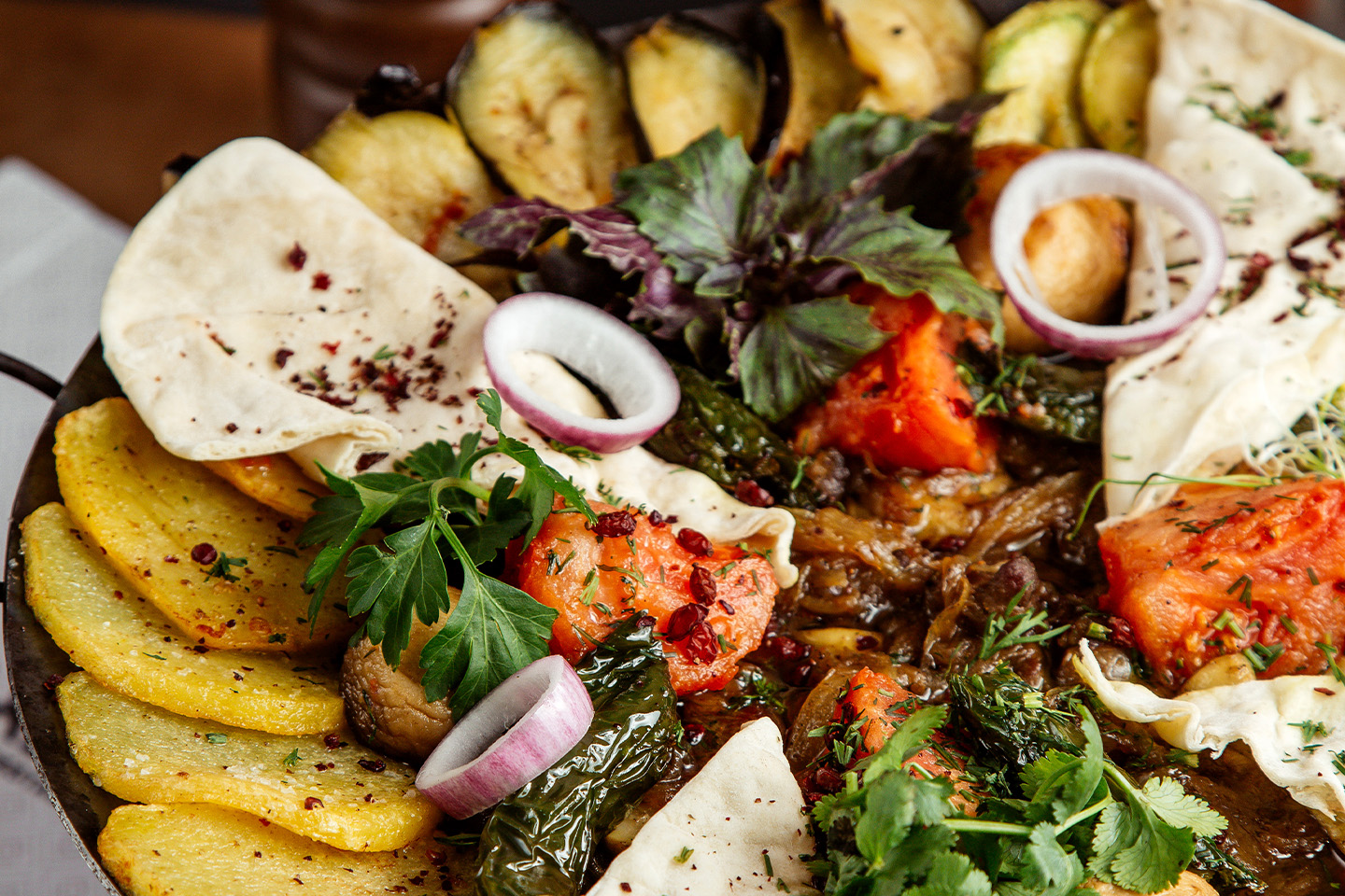 Elvarätters sharingmeny hos Agapi Grill på Södermalm