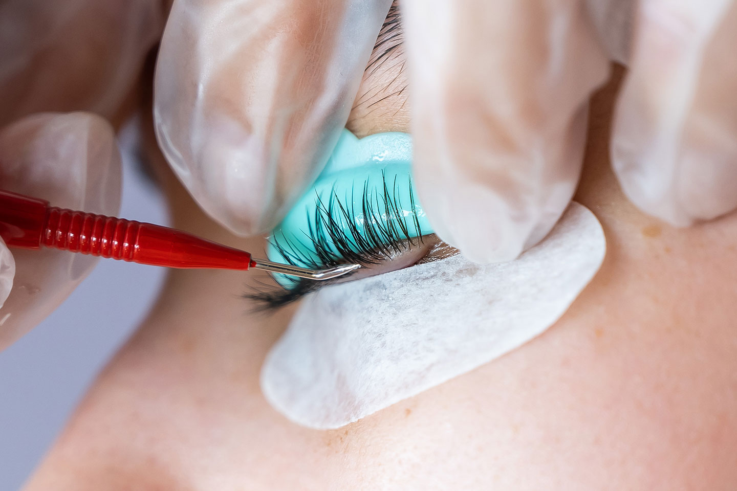 Lash lift & Brow lift med keratin hos Calico Studio by Vefa i Eriksberg