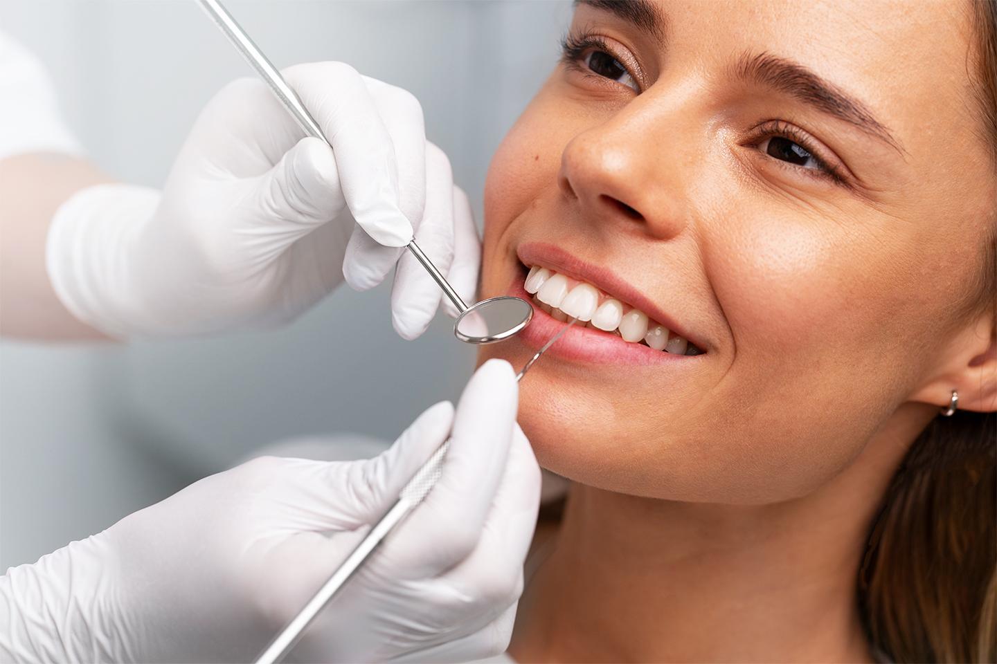 Komplett tannlegeundersøkelse, rens og røntgen hos Vestli Tannklinikk