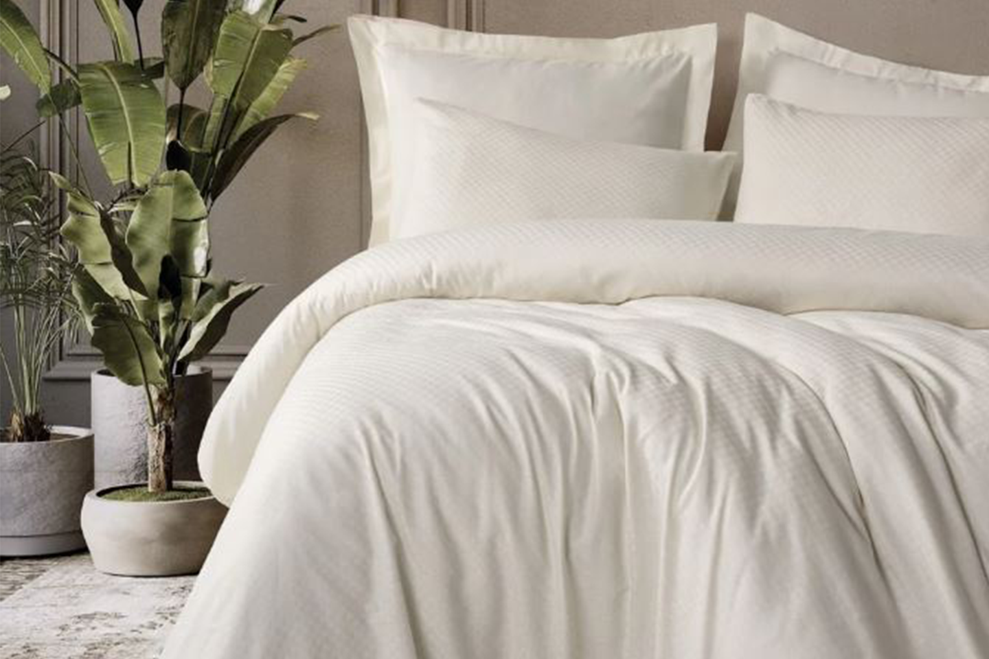 Bäddset dubbeltäcke 240x220 cm och två örngott 60x70 cm