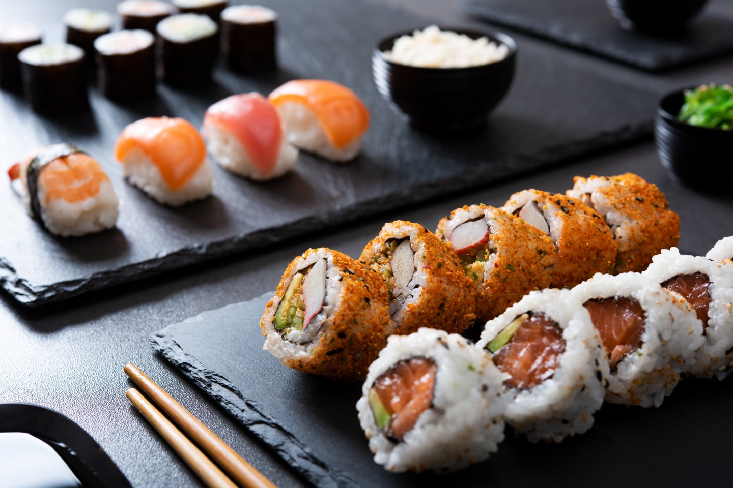 Sushi - 14 eller 30 bitar (1 av 3)