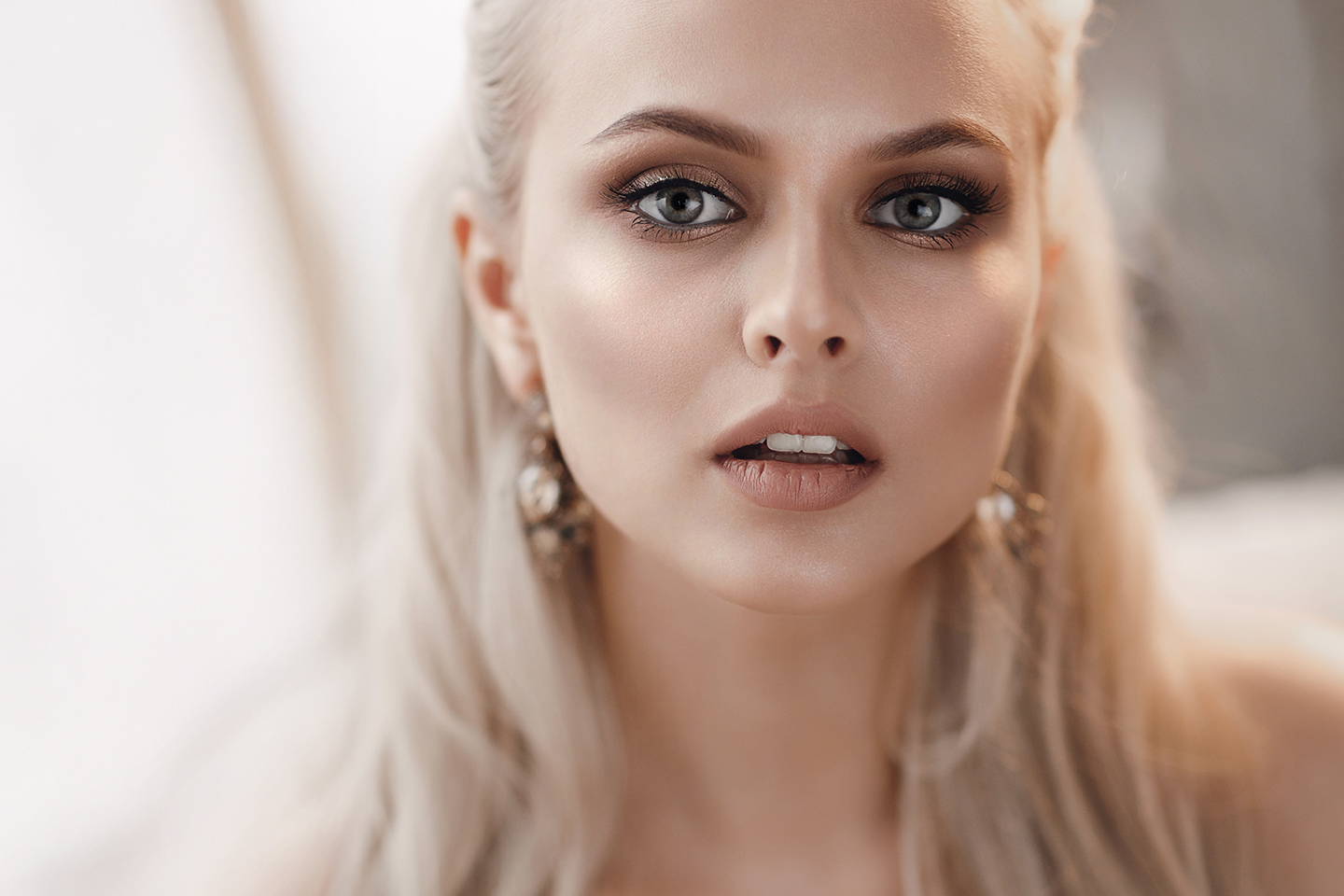 Vippeløft, brynslaminering eller vippe-extensions hos VOB Salong på Majorstuen