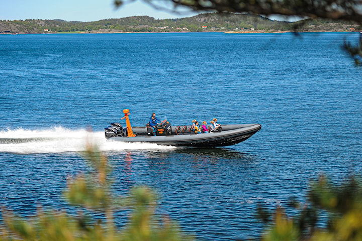 RIB-båt - 20 minuters fartfylld tur på vackra Smögen med Aquaevent