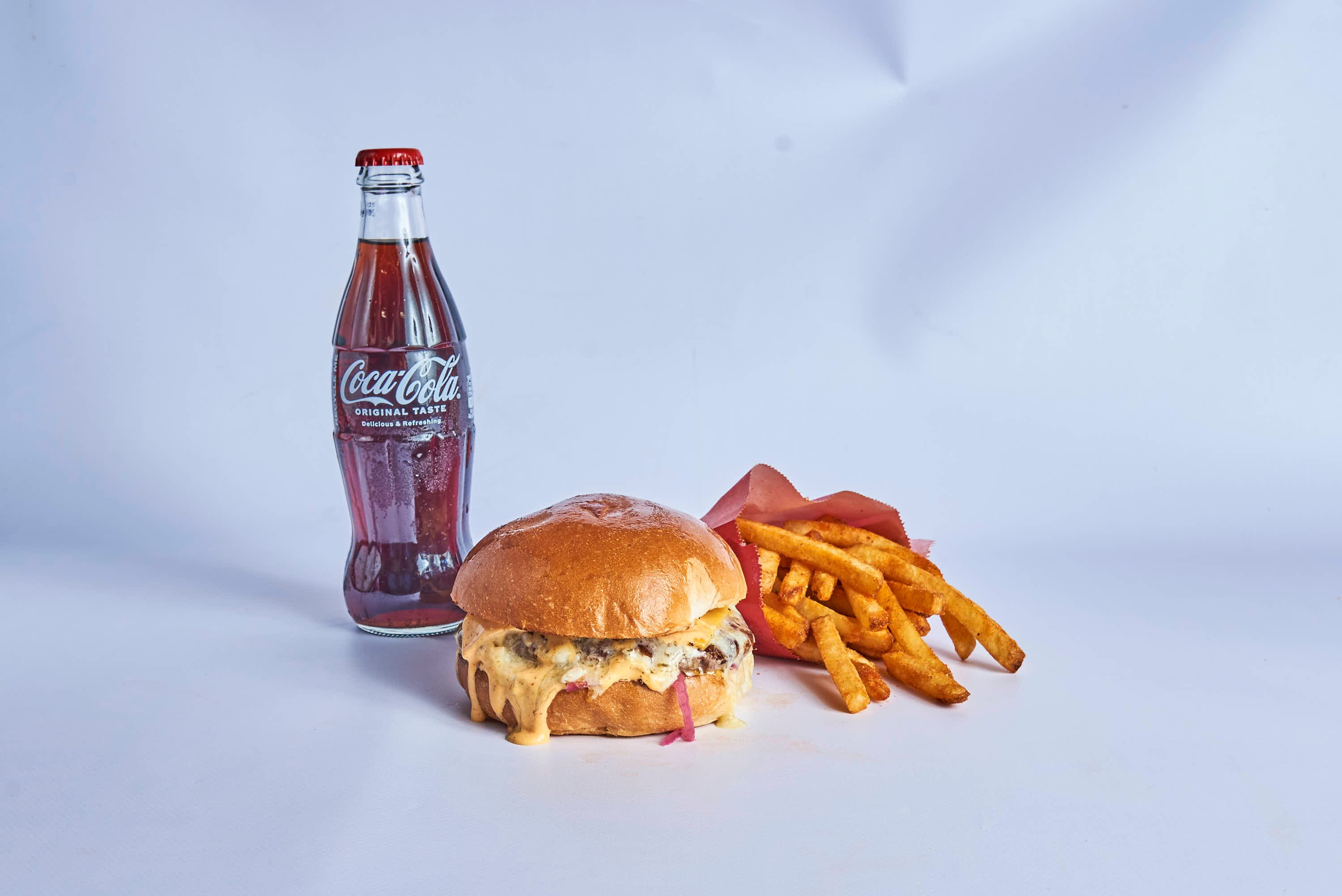 Nyt en valgfri burger m/ fries, drikke & dipp hos The Greasy House (11 av 46)