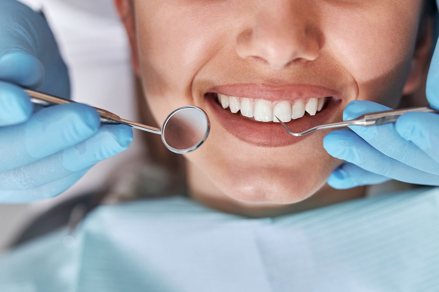 Komplett tandundersökning inkl. Airflow hos West Dental i Malmö