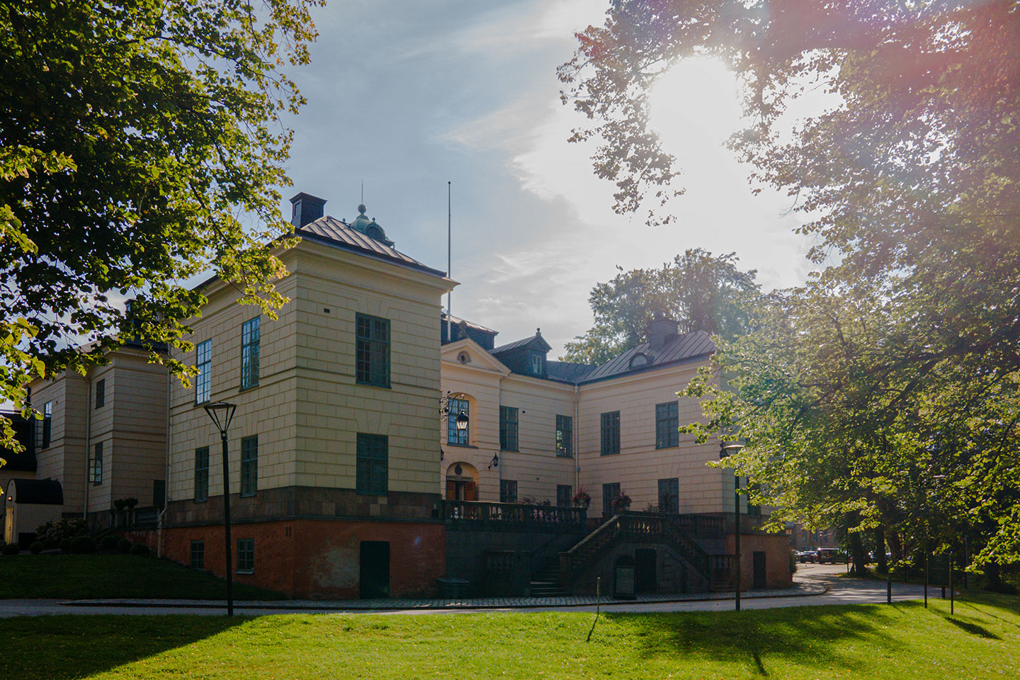 1 natt för 2 med tvårätters middag och frukost på Näsby Slott