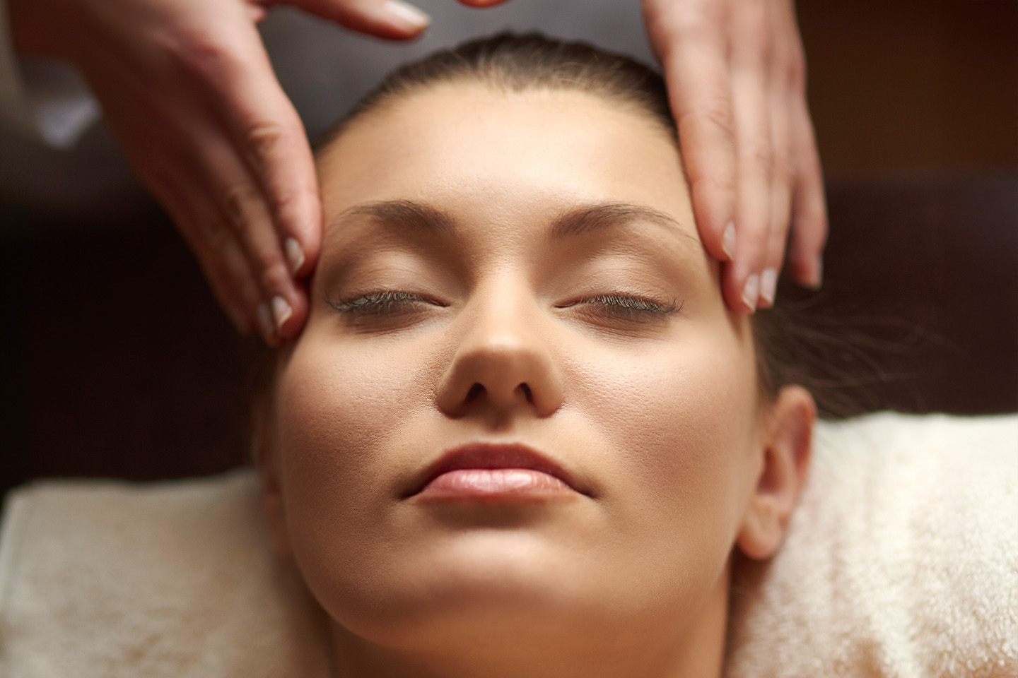 Headspa 40 eller 60 min hos HäsloOasen i Hässleholm