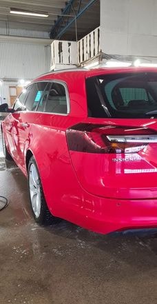 Biltvätt in- och utvändig hos HR Car Wash (3 av 4)