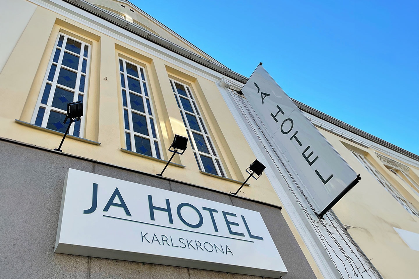 1 natt för 2 inkl. frukost på Ja hotell i Karlskrona (1 av 10)