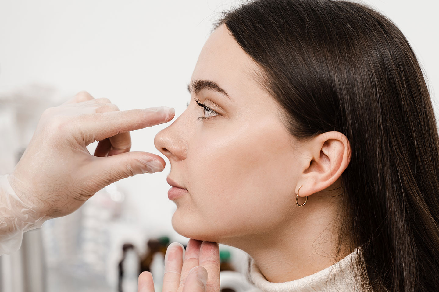 Näskorrigering med fillers hos Today Klinik vid Nordstan