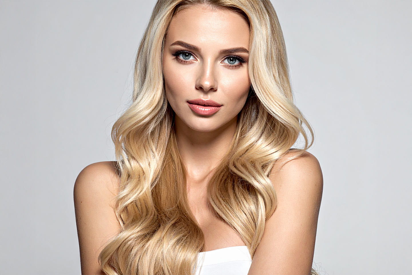 Keratinbehandling med klipp eller enkel stuss hos Freire Vitality & Beauty