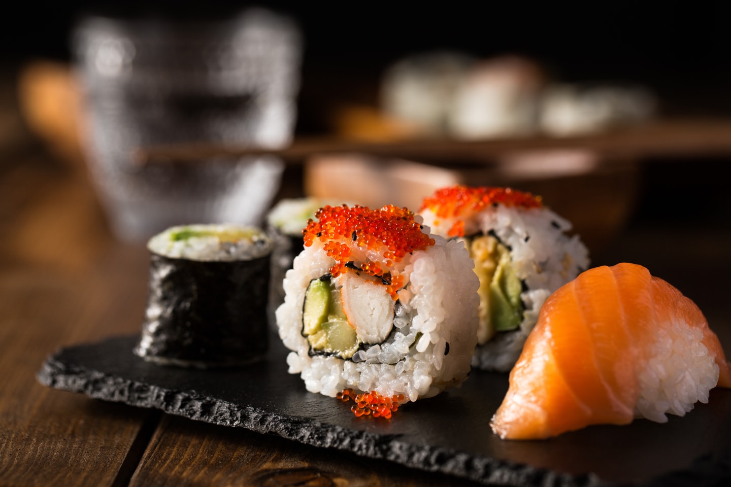 11 eller 30 bitar sushi hos Sushi House (1 av 2)