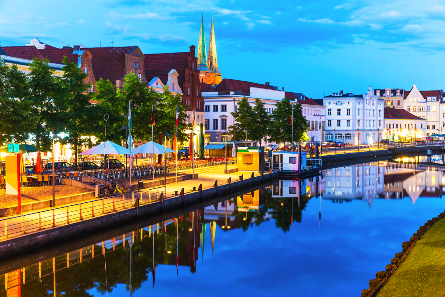 Tysklandsferge for 4 personer med lugar og bil med TT-Line