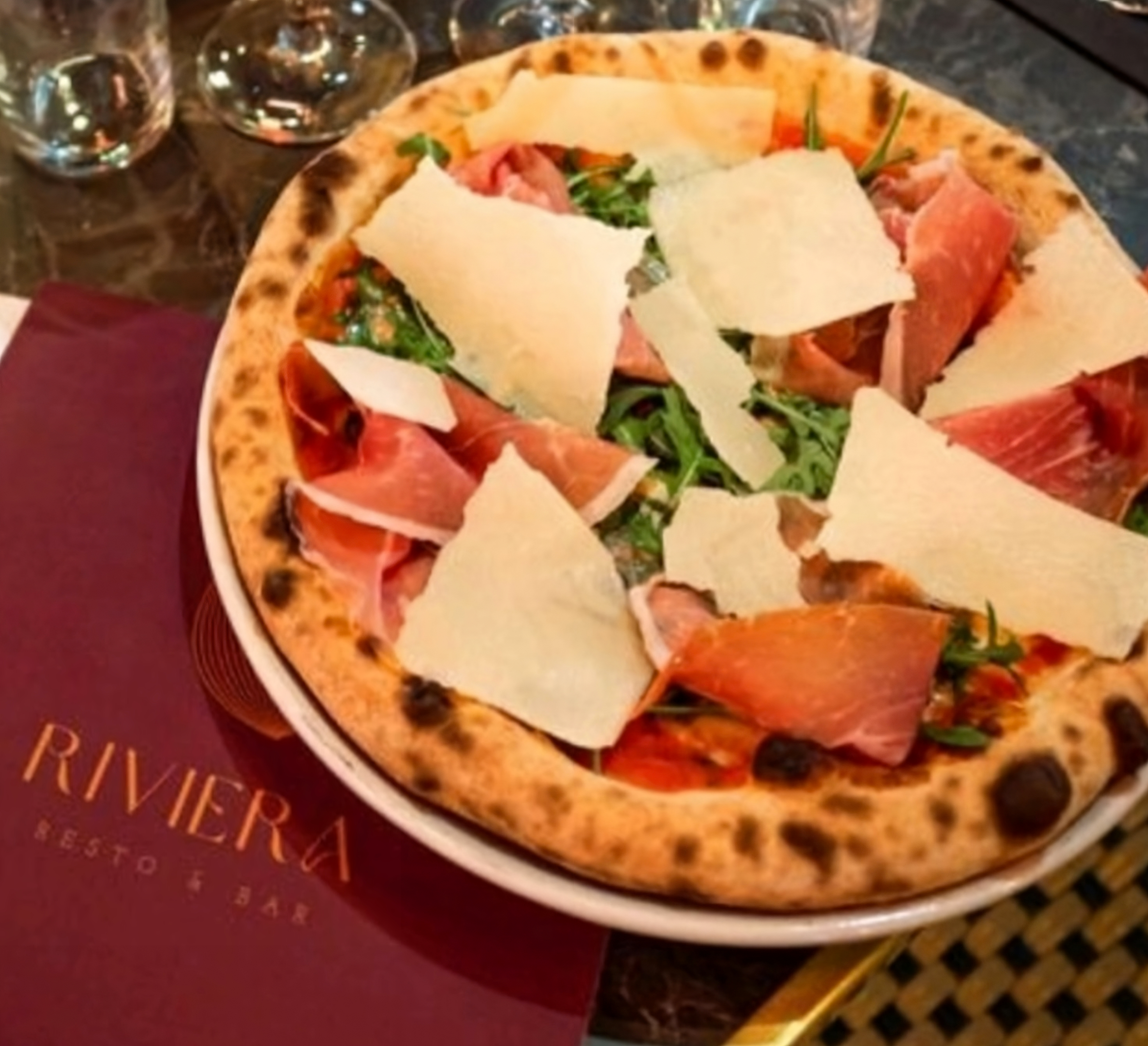 Valgfri Pizza hos Riviera restaurant til kun 149,- Sentralt i Oslo sentrum (11 av 13)