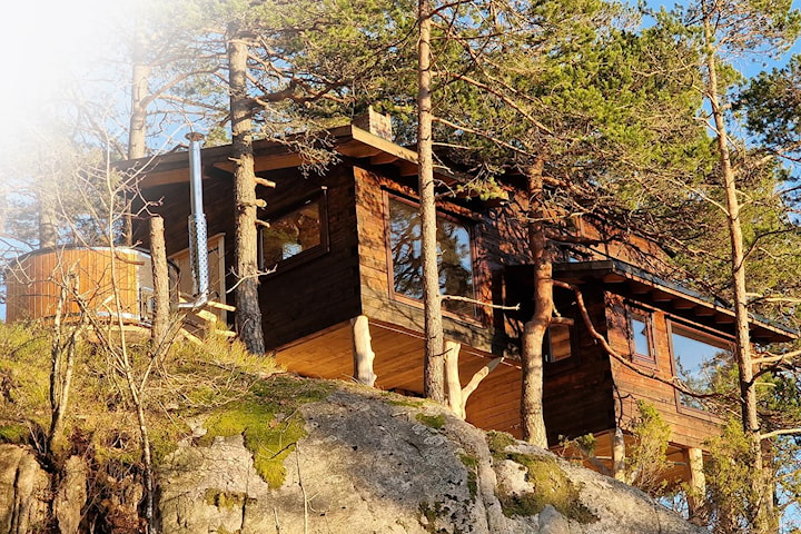 Fiddan TreeTop: Övernattning för 2 i Cliff Cabin i södra Norge