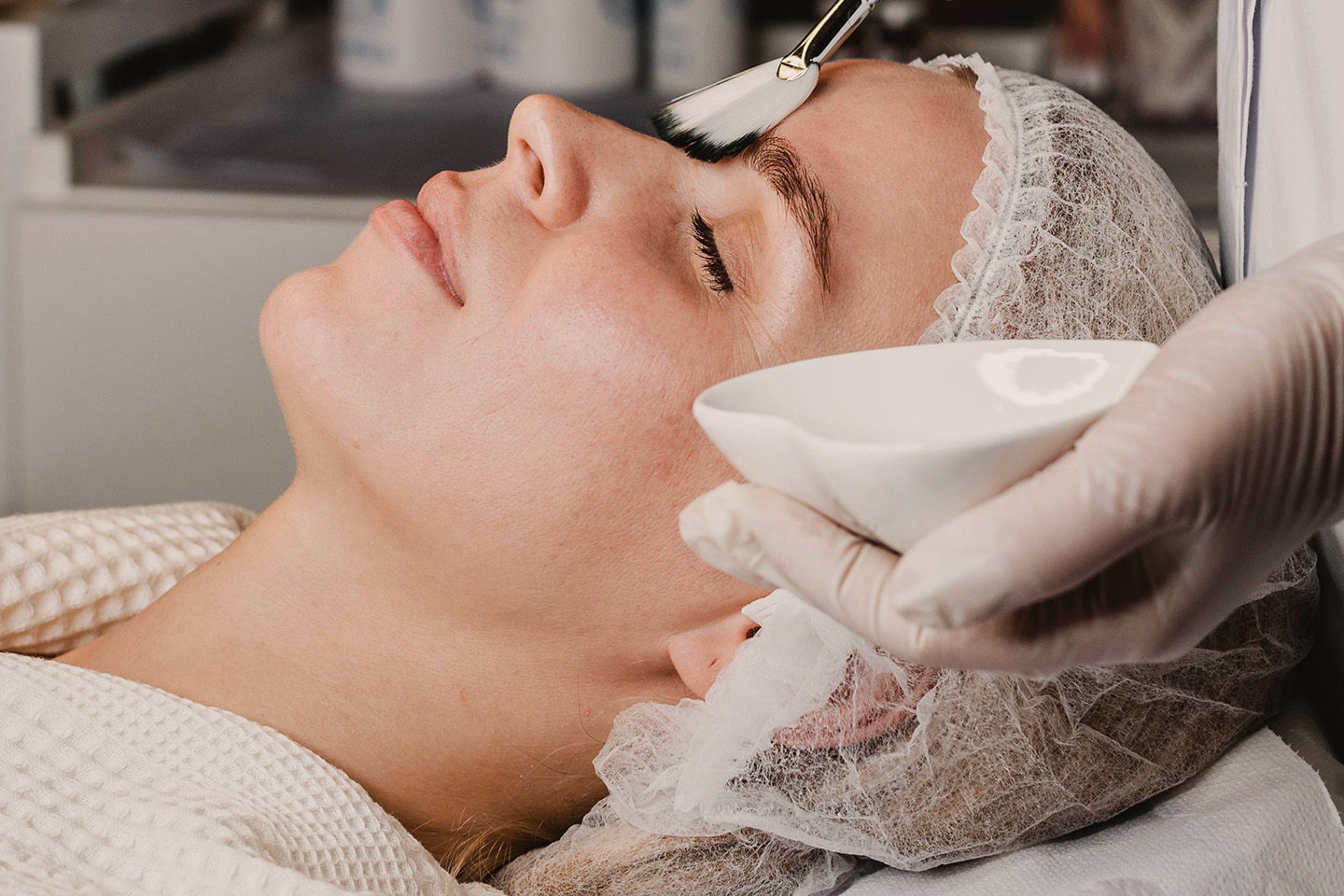 Carboxy CO2 mask hos Beauty by Angleby i Järfälla