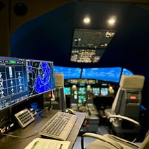 Flyg Airbus A320 i en Flygsimulator hos FlyBy vid Sturups flygplats (3 av 4)