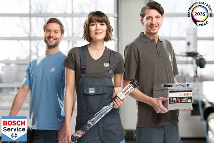 Basservice med stämpel i serviceboken hos Bosch Car Service på Södermalm