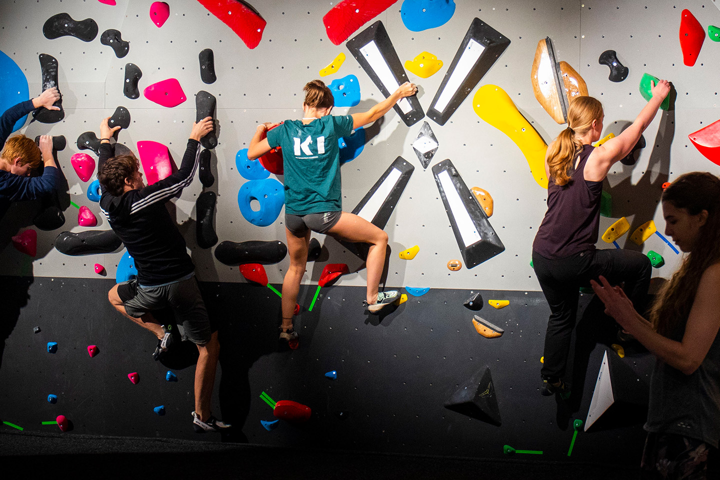 Träna bouldering hos BLX i Mall of Scandinavia i centrala Solna