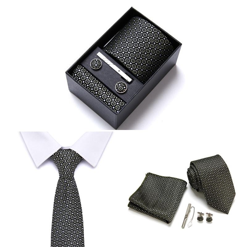 Sett med slips, mansjettknapper, slipsnål og lommetørkle (9 av 16)