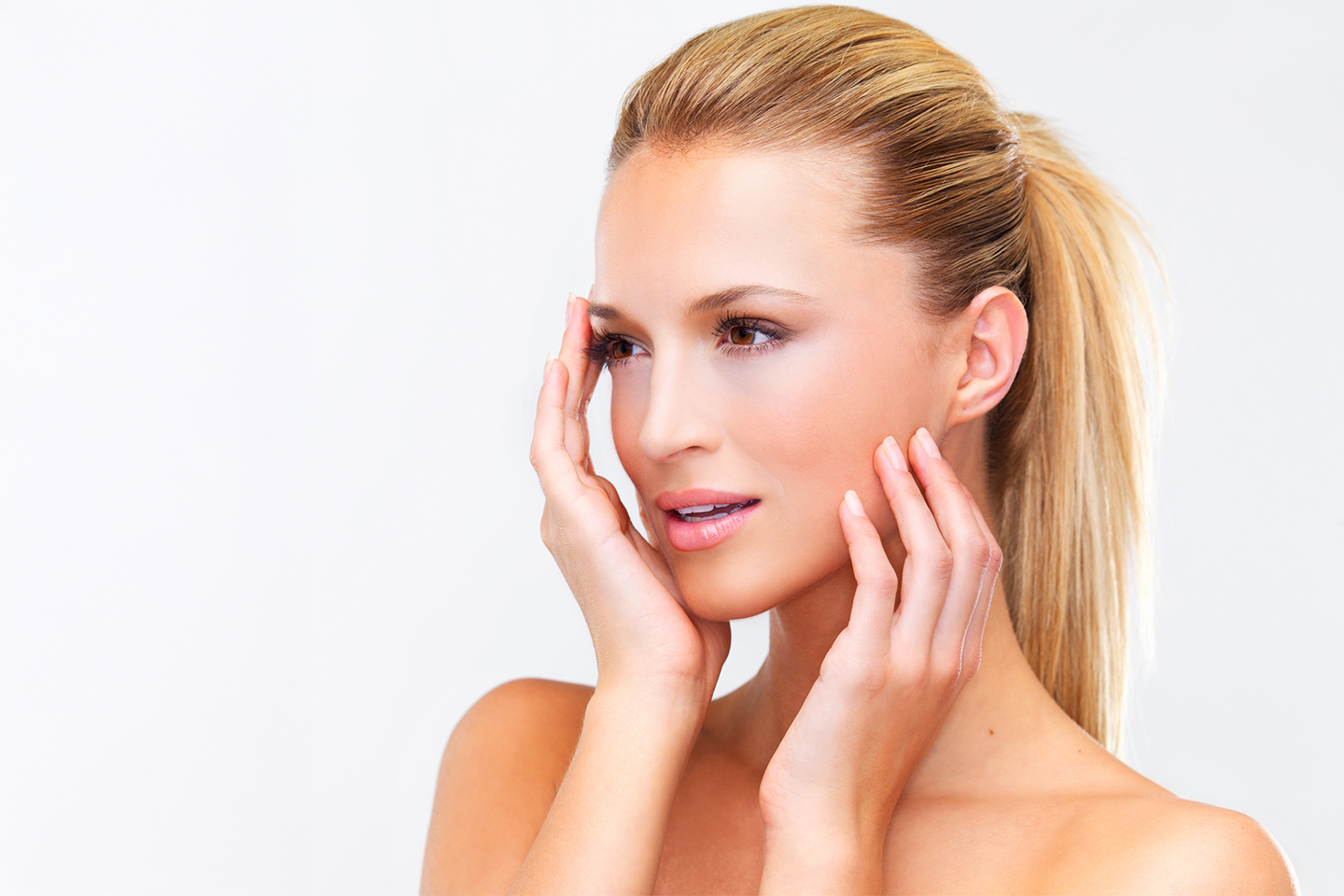 Velg mellom PRF eller PRP for hud og hår hos KLV Care på Lørenskog