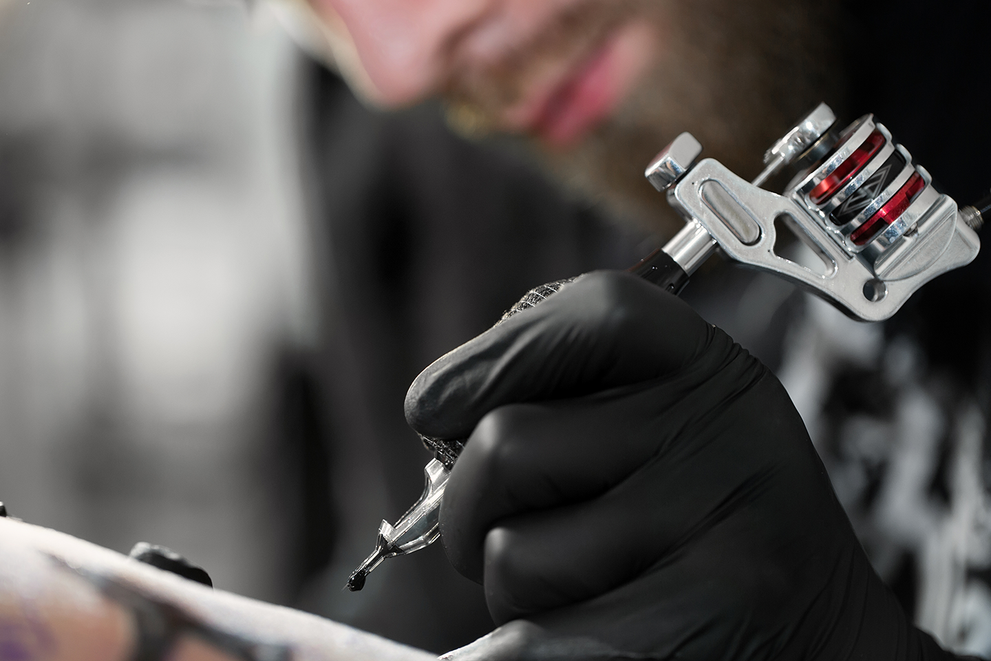 1 timmes tatueringstid hos Wissam Tattoos i Västra Frölunda