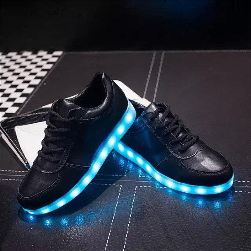 LED skor sneakers Barn/Vuxna, SVARTA - storlek 27-45 (1 av 3)
