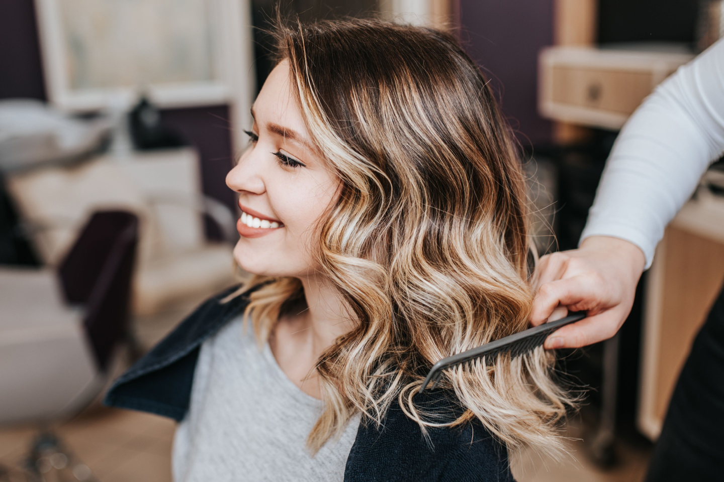 Klippning inkl. sling, färg eller balayage hos Örgryte Hår & Skönhet