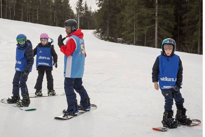 Kurs i ski eller snowboard for barn, ungdom og voksne fra skikurs.no, inkl. heiskort (8 av 9) (9 av 9)