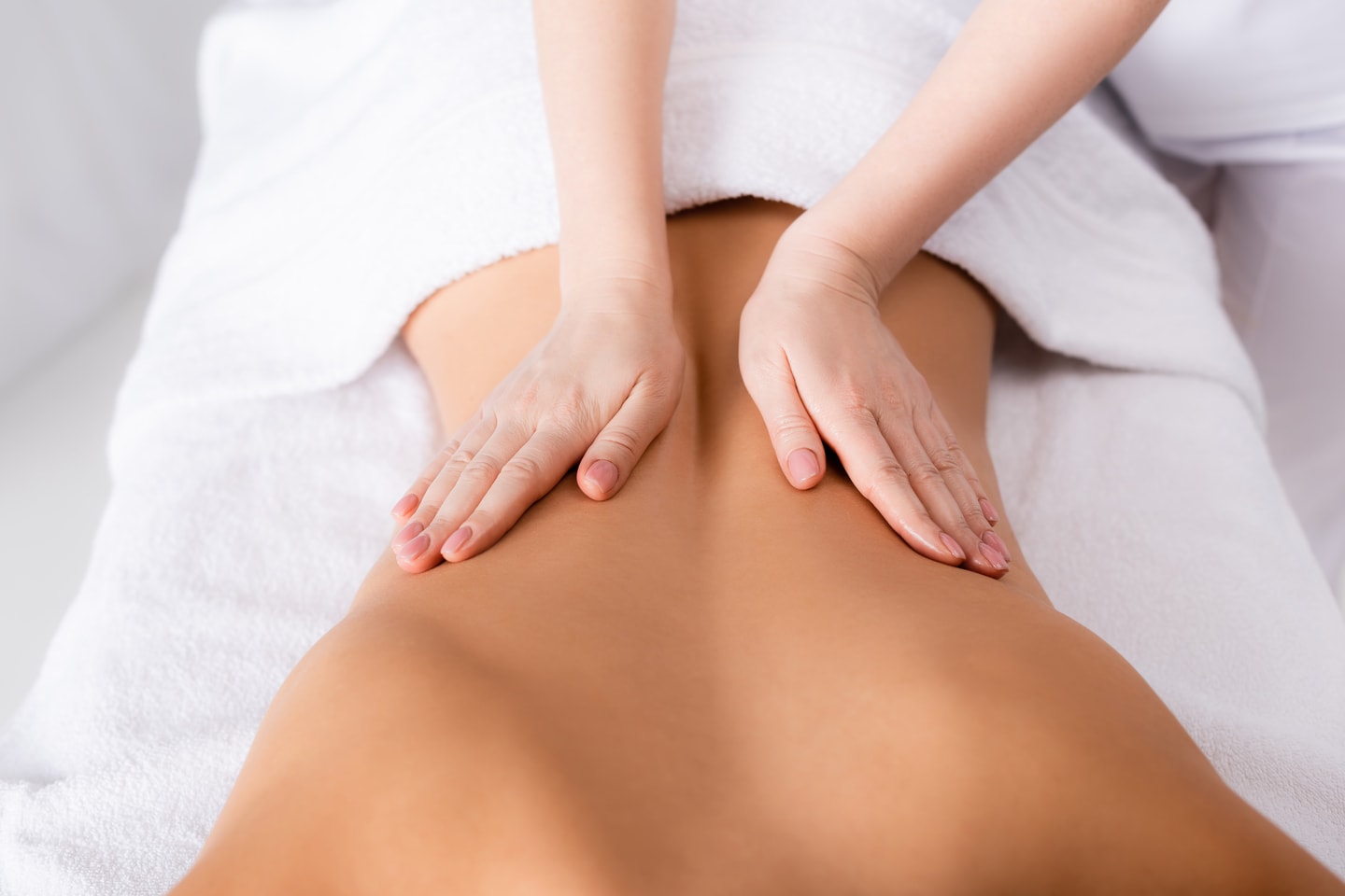 Vaxning inkl. avkopplande massage hos Artira Wellness (1 av 2)