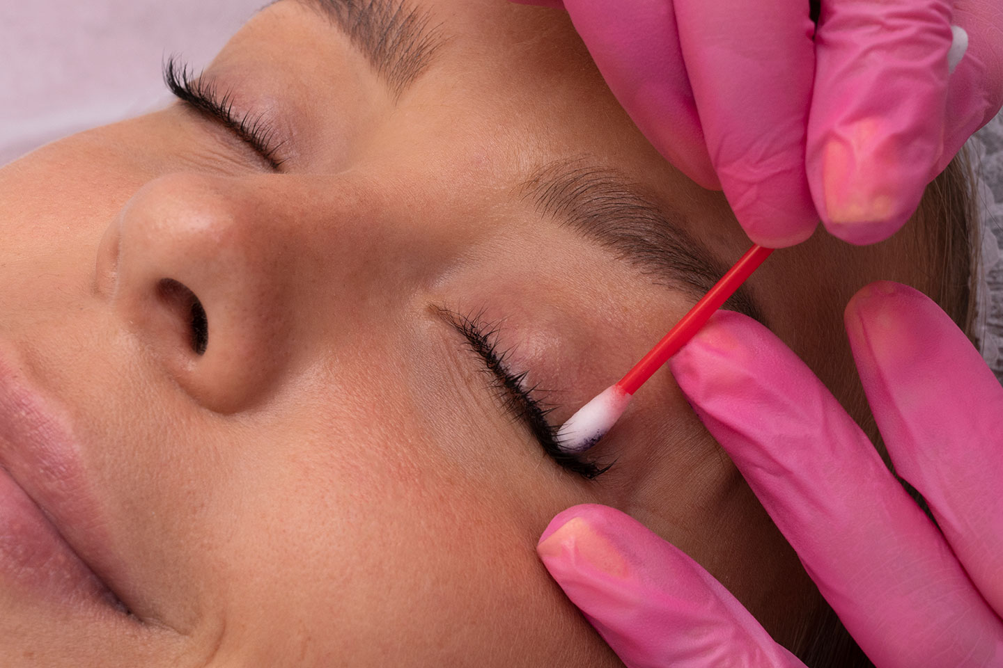 Lash lift och ögonbrynsfärgning vid Lilla Bommen