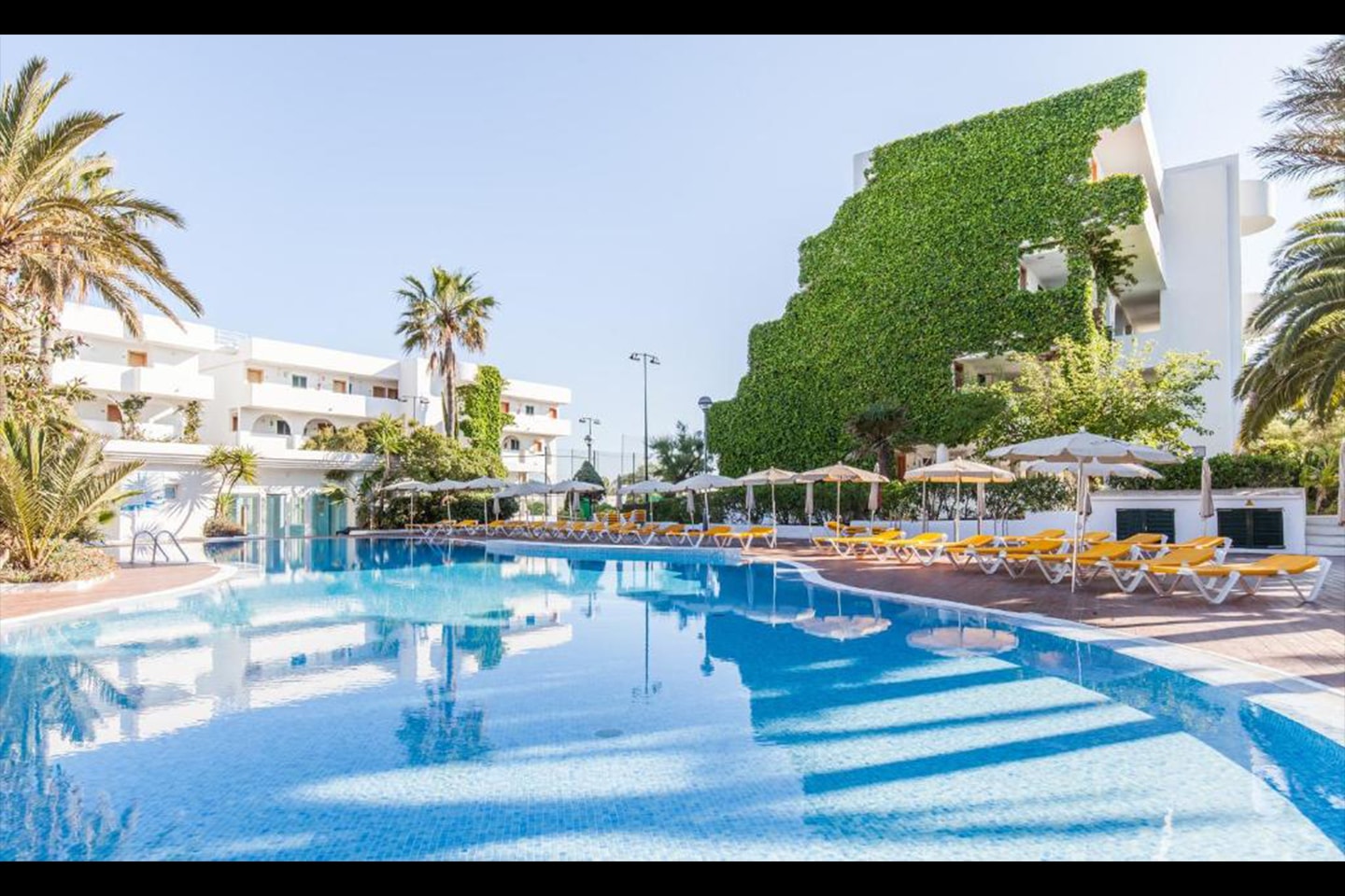 En uke til Mallorca høsten 2023, priser fra 4 999,- pr person inkludert fly og hotell (1 av 10)