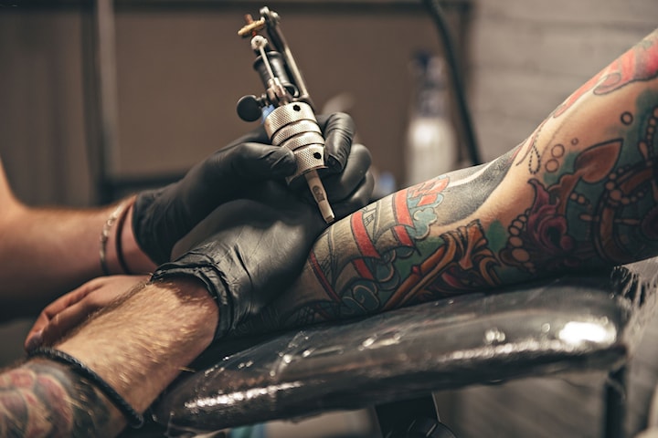 Tatuering hos Live Life Tattoo
