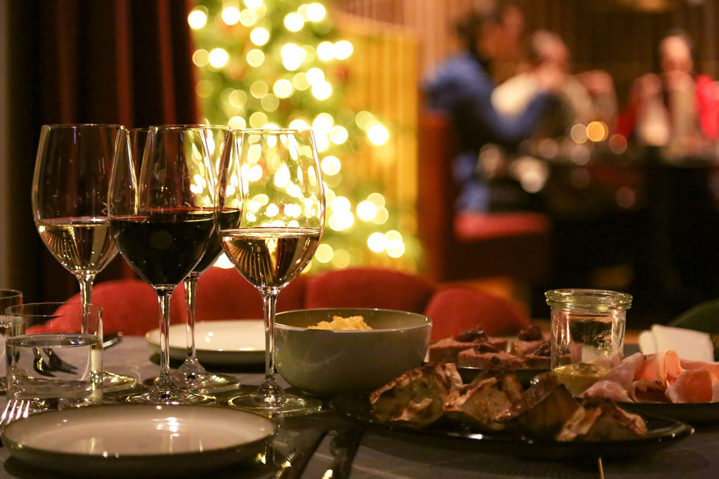 1 natt för 2 med julbord och frukost på Sånga i Svartsjö, Ekerö