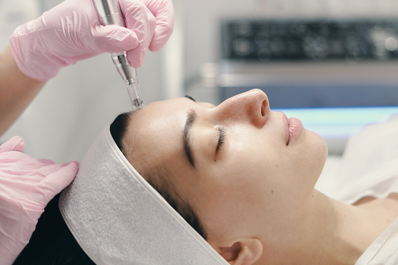 Ansiktsbehandling hos Laserklinikcenter i Uppsala