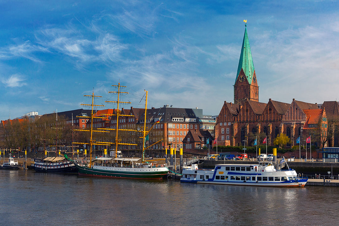 For 2 pers: Fergetransport til Tyskland tur/retur med bil, lugar og hotell med TT-Line